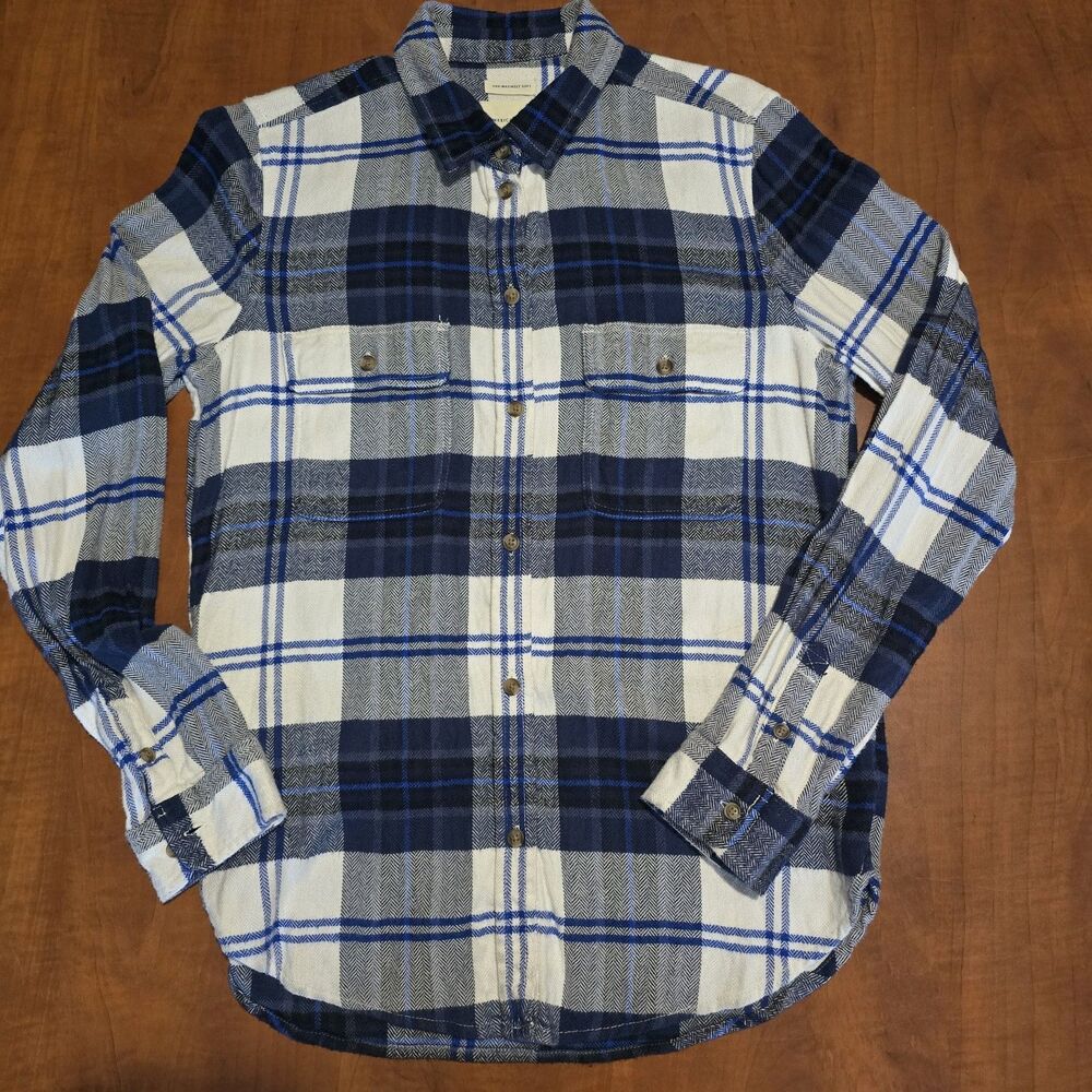 American Eagle Womens Classic Fit Ahh-Mazingly Soft Viscose Cotton Button Down M